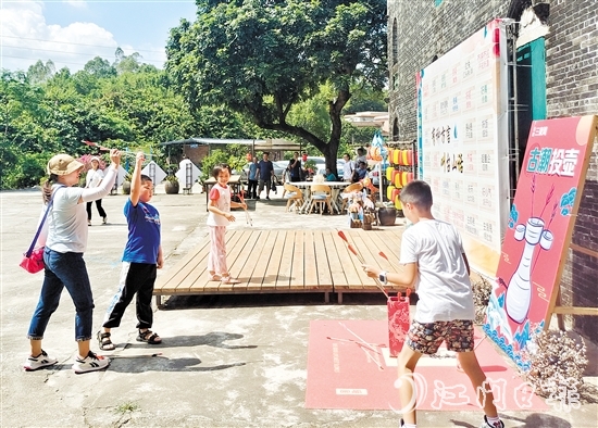臺山文旅相關(guān)商家不斷創(chuàng)新游玩模式，讓臺山成為熱門旅游“打卡地”。