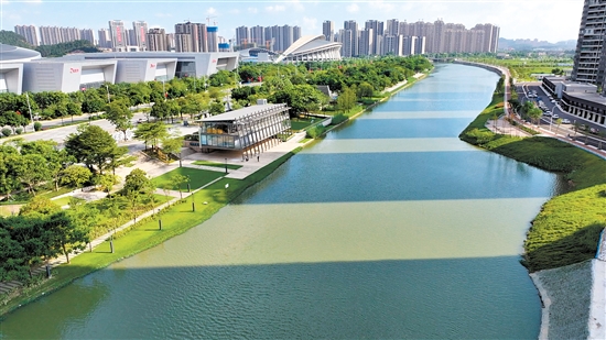位于濱江新區(qū)段的棠下天沙河“一河兩岸”碧道近2公里。