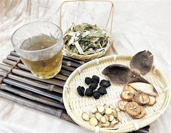 烏梅陳皮飲有理氣健脾、消食降脂的作用。