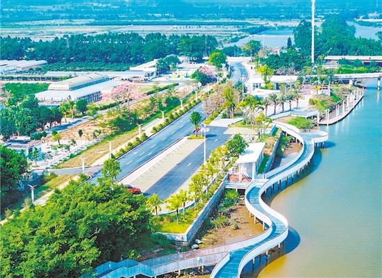 去年二月，市委十四屆四次全會首次提出深圳江門合作“在銀湖灣濱海新區(qū)加快規(guī)劃建設(shè)深江經(jīng)濟合作區(qū)”。圖為配套設(shè)施不斷完善的銀湖灣濱海新區(qū)。江門市銀湖灣濱海新區(qū)管理委員會供圖