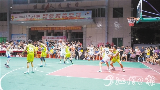 禮樂LBA男子籃球聯(lián)賽是江海區(qū)最火的“村BA”。