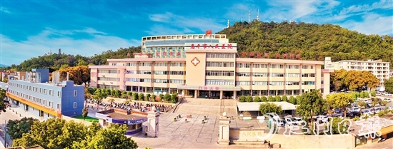 恩平市人民醫(yī)院作為本地醫(yī)療衛(wèi)生事業(yè)的“主心骨”，擁有先進(jìn)的醫(yī)療設(shè)備和高水平的醫(yī)療團(tuán)隊(duì)。