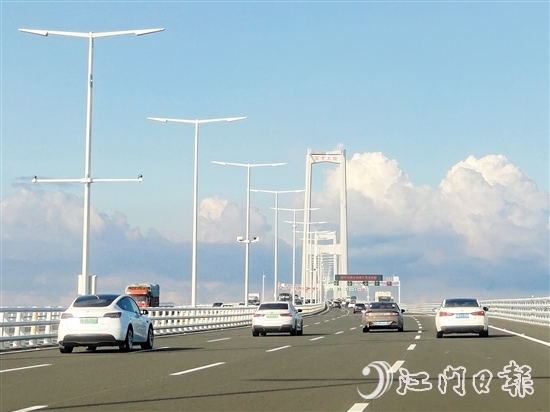 深中通道縮短了深圳與江海之間的物理距離，也拉近了兩地市民的心理聯(lián)系。