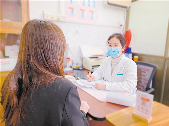 姚慧蘭建議，女性出現(xiàn)月經(jīng)失調(diào)應(yīng)尋求專科醫(yī)生幫助。