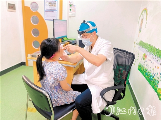 暑假期間，因扁桃體問題就診的患者增多。