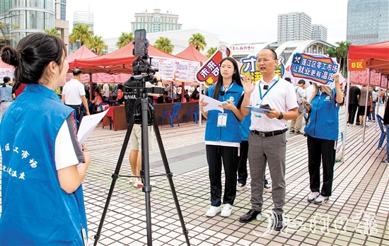 本次招聘會同步設立了直播云聘會專區(qū)，通過線上直播介紹參會企業(yè)及招聘需求。