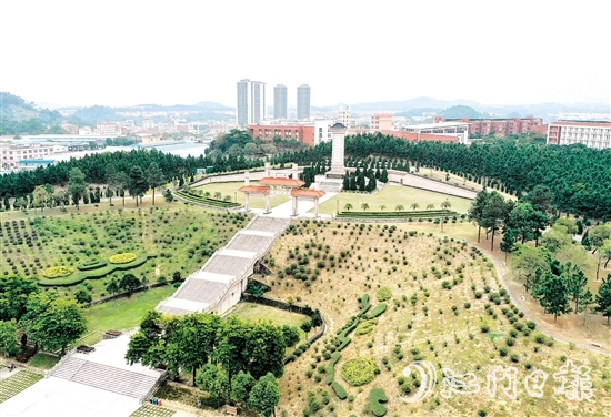鶴山市烈士陵園改造升級(jí)工程全面完成。