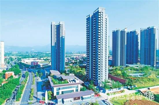 臺(tái)山市成功入選廣東省首批以縣城為重要載體的新型城鎮(zhèn)化試點(diǎn)名單，成為江門唯一入選的縣級(jí)市。