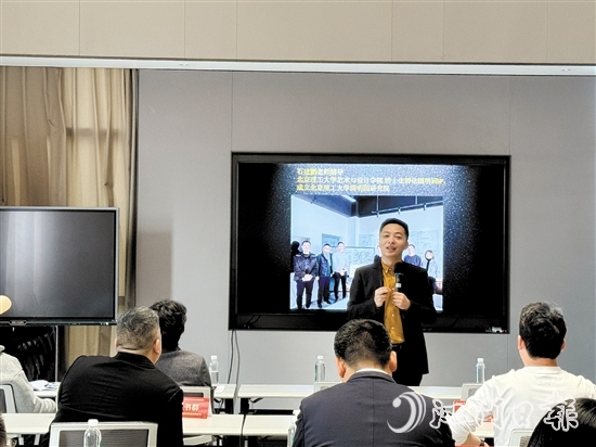 網(wǎng)絡營銷實戰(zhàn)專家石建鵬助力江門企業(yè)家打造好個人IP。