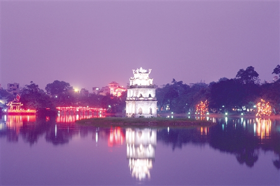 河內(nèi)的風(fēng)景猶如一幅美麗的油畫(huà)。