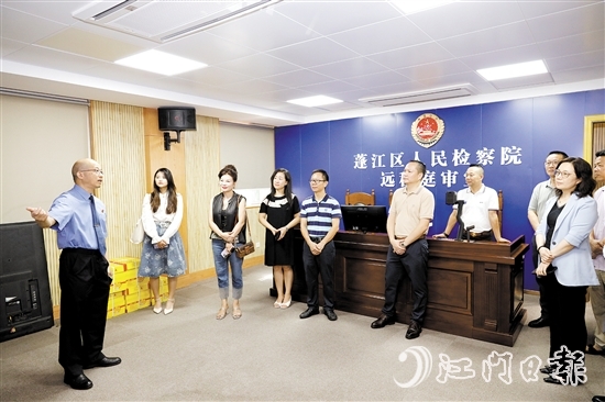 蓬江區(qū)檢察院舉辦“用法治力量?jī)?yōu)化營(yíng)商環(huán)境”檢察開(kāi)放日活動(dòng)。