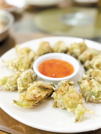 梁記山莊推出的應(yīng)季菜式“炸禾雀花”。
