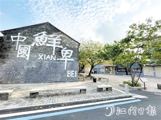 龍口鎮(zhèn)霄南村發(fā)動村民因地制宜扮靚自家庭院，將一個個庭院打造成微景觀。