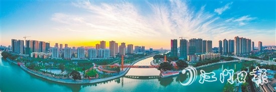 江海街道正全力構(gòu)建“總部商貿(mào)、城市中心”經(jīng)濟(jì)發(fā)展格局。圖為下沙公園。付師華