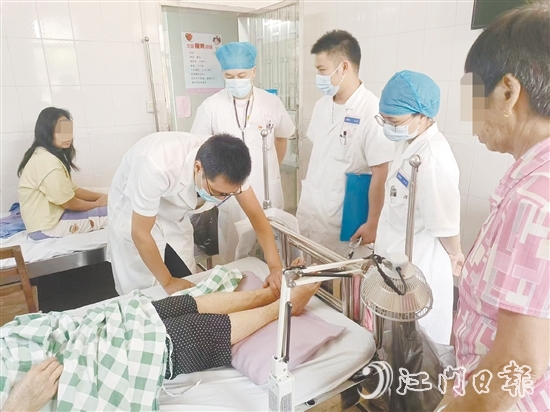 水步鎮(zhèn)衛(wèi)生院全力提升醫(yī)療服務水平，讓群眾在家門口就能享受三甲醫(yī)院專家的診療服務。