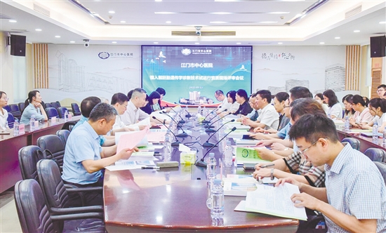 國家輔助生殖技術(shù)評審專家對江門市中心醫(yī)院PGD技術(shù)進行了嚴格的現(xiàn)場評審。