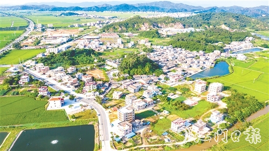 赤溪鎮(zhèn)長安村以土地盤活、環(huán)境整治、基建升級、治理創(chuàng)新為抓手，借“百千萬工程”東風破繭成蝶。