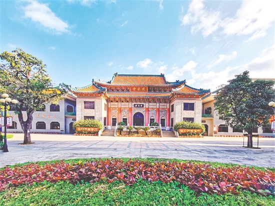 新會一中構(gòu)建起“文化傳承+素質(zhì)教育+資源整合”文明創(chuàng)建體系。
