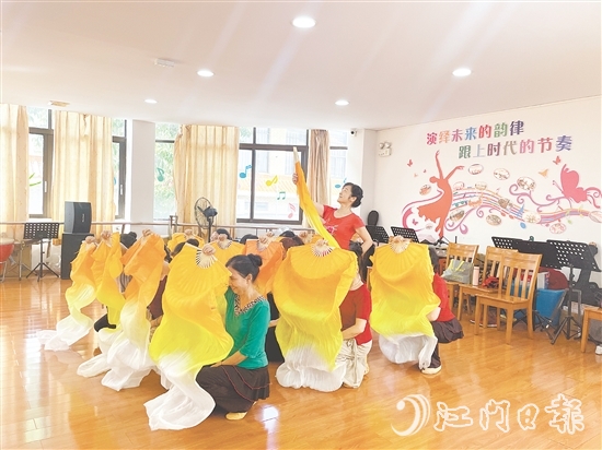 沙坪街道桂林社區(qū)不斷提升社區(qū)服務(wù)水平，努力打造有溫度、有溫情的社區(qū)。