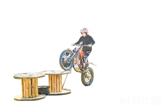 鶴山市已成功舉辦七屆“鶴騎士”機(jī)車節(jié)活動(dòng)。鶴山宣傳部供圖