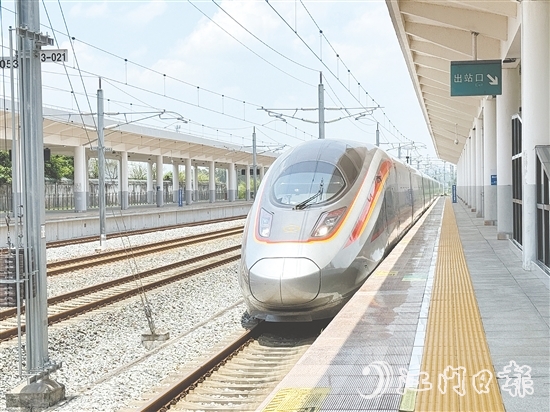 7月1日起，從香港西九龍站坐高鐵可直達(dá)恩平站。