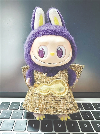 丑萌的LABUBU。