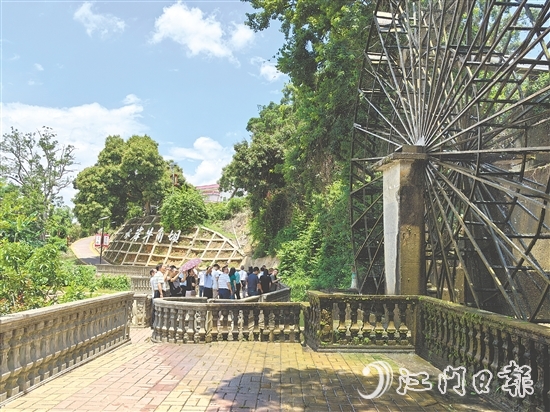 恩平各級人大代表到肇慶、云浮市學習交流。