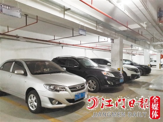 帕佳圖·尚品小區(qū)地下車庫。