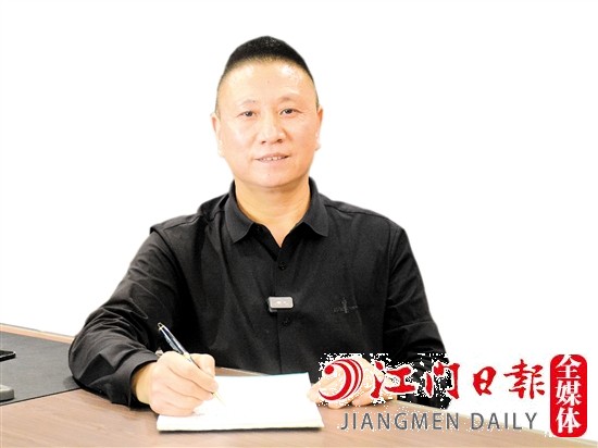江門(mén)市裝飾建材行業(yè)協(xié)會(huì)執(zhí)行會(huì)長(zhǎng)兼秘書(shū)長(zhǎng)蔣武柳