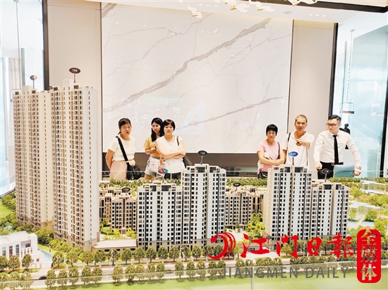 7月全市一手住宅成交2216套，環(huán)比、同比均有下跌。