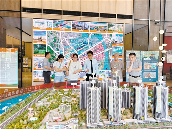 1—8月，全市商品房網(wǎng)簽面積和增速均居全省前列。