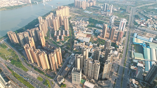 外海片區(qū)樓市或隨著江海站的開通迎來進(jìn)一步發(fā)展。