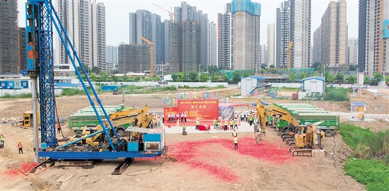 盛匯天際二期動(dòng)工現(xiàn)場(chǎng)。