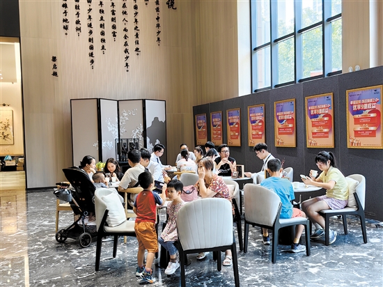 樓盤紛紛推出促銷活動(dòng)，提前搶占市場(chǎng)。
