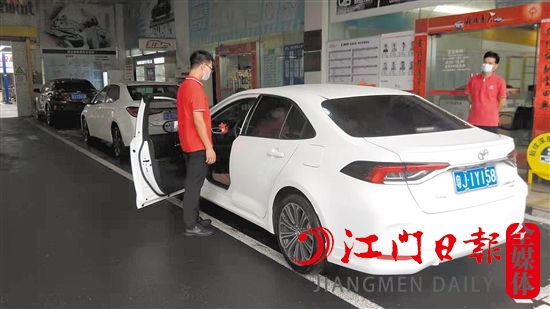 消費者到4S店“體檢”愛車時最好提前預(yù)約。