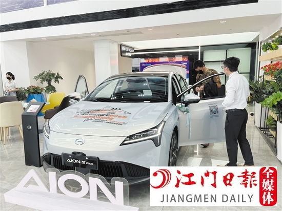 新能源汽車備受消費者青睞。