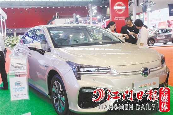 為方便消費(fèi)者選購(gòu)新能源汽車，中秋車展將設(shè)置新能源汽車展館。