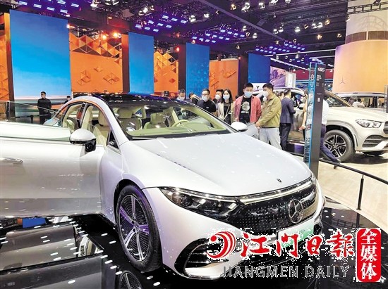 “零整比”高的豪車保費(fèi)備受關(guān)注。