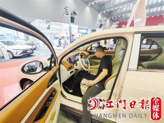 車展方便消費(fèi)者貨比三家。