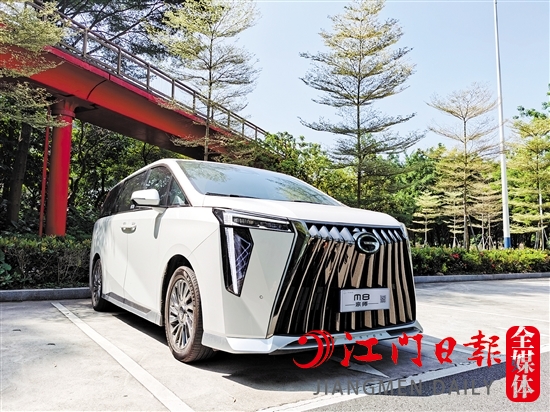 2023款M8宗師外觀很霸氣。