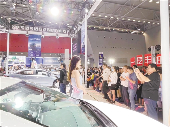 轉(zhuǎn)移到廣東珠西國(guó)際會(huì)展中心舉辦后，“五一”車展整體規(guī)模上升到新高度。